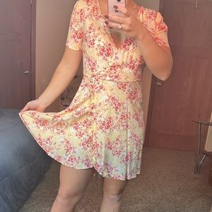 Forever 21 Yellow Floral Dress